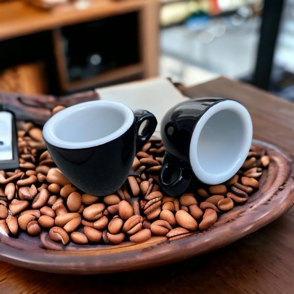 black cup-12-teiliges Espressotassen-Set im italienischen Design mit weißer Innenseite, schwarzer Außenseite und einer "Life is beautiful"-Tasse; hält den Espresso warm, praktisches Fassungsvermögen 56 ml.